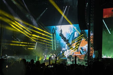 hella mega tour 2021.